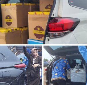 Tumpukan kue kotak dibagasi mobil pejabat Dinsos Bandar Lampung. ( ist)